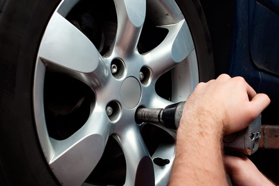 How To Change a Car Tire